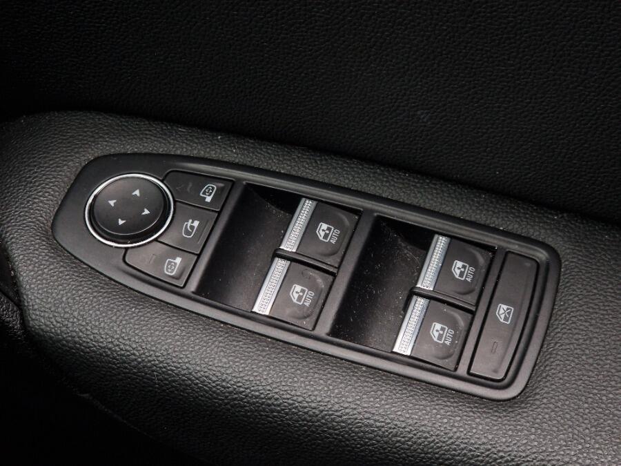 Used Renault Captur 2021 for sale - 76247105: Photo 47