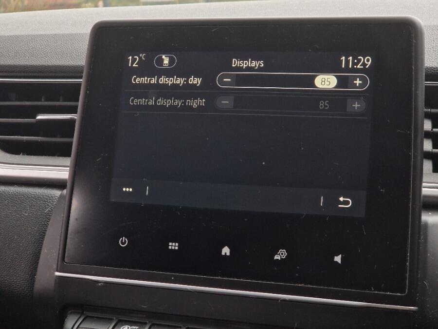 Used Renault Captur 2021 for sale - 76247105: Photo 50