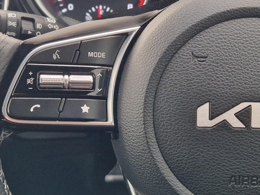 Used Kia XCeed 2025 for sale - 76282815: Photo 31