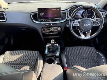 Used Kia XCeed 2023 for sale - 77853105: Photo