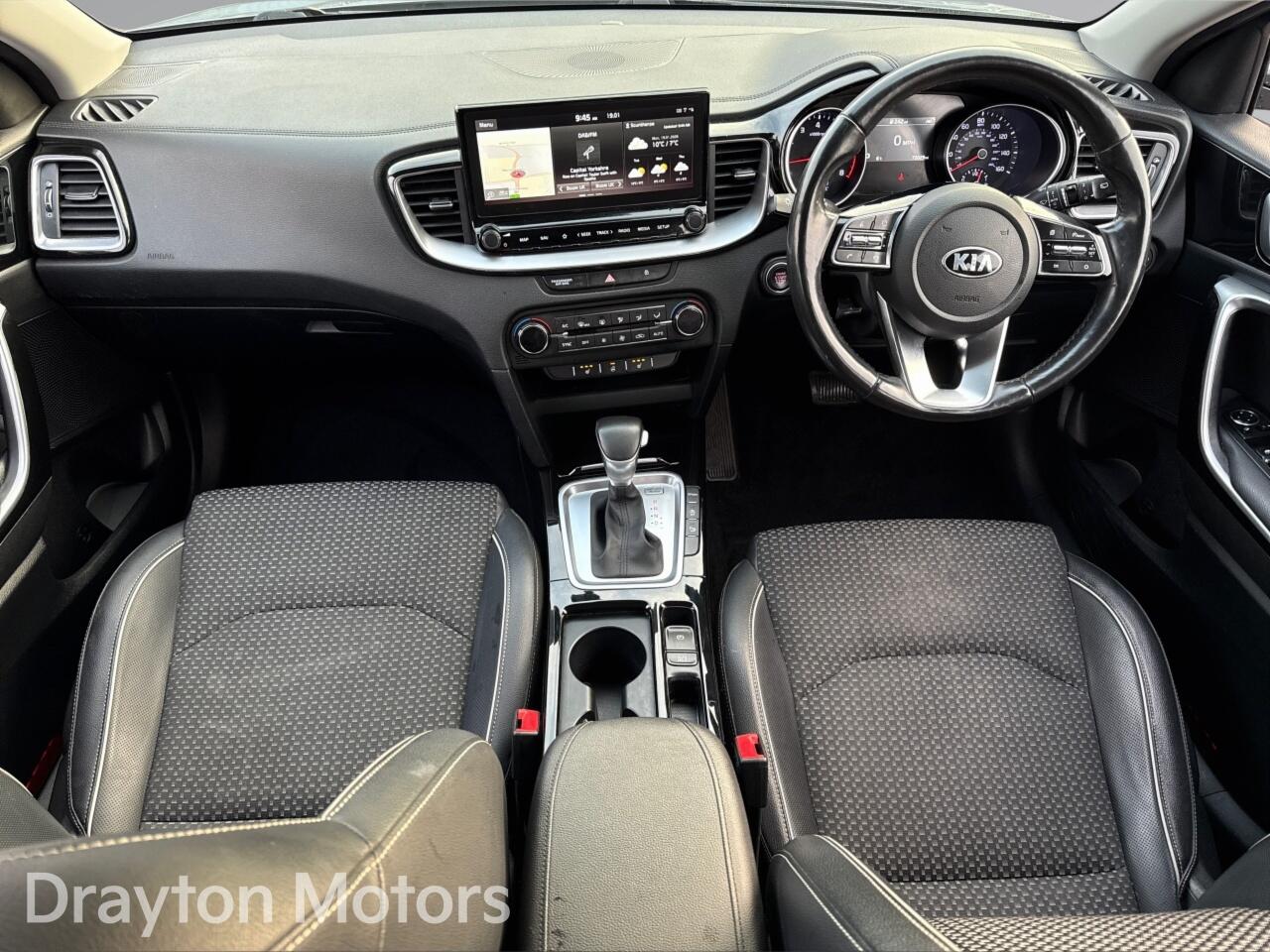 Used Kia XCeed for sale - 77306357: Photo 2