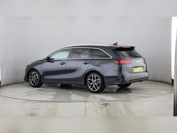 Used Kia Ceed 2025 for sale - 78375779: Photo