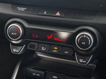 Used Kia Stonic 2025 for sale - 76360546: Photo