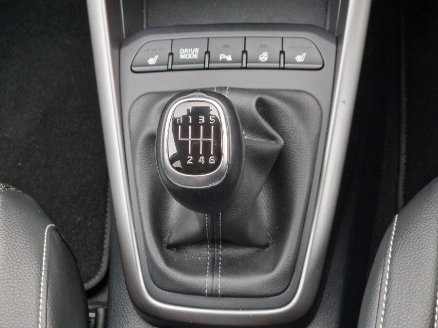 Used Kia Stonic 2025 for sale - 76360546: Photo 40