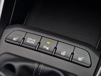 Used Kia Stonic 2025 for sale - 76360546: Photo