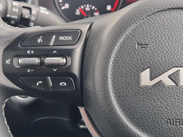 Used Kia Stonic 2022 for sale - 76227921: Photo 33