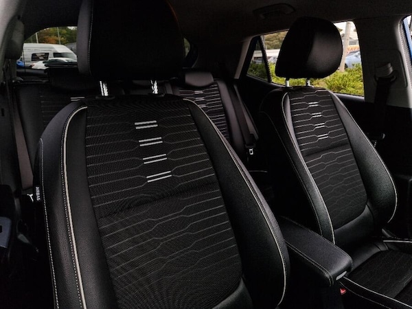 Used Kia Stonic 2022 for sale - 76227921: Photo 52