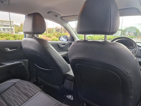 Used Kia Stonic 2022 for sale - 76227921: Photo 56