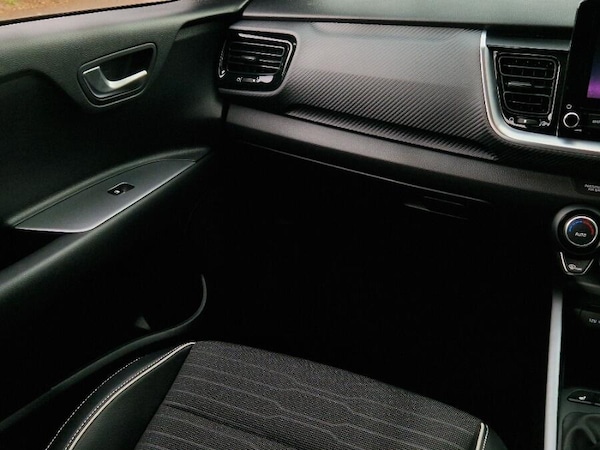 Used Kia Stonic 2022 for sale - 76227921: Photo 69
