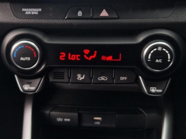 Used Kia Stonic 2022 for sale - 76227921: Photo 75