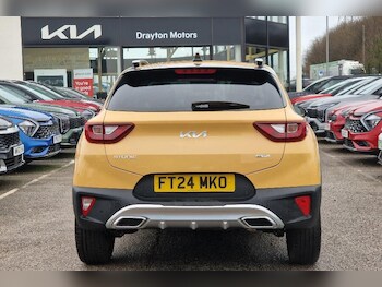 Used Kia Stonic 2024 for sale - 77320184: Photo