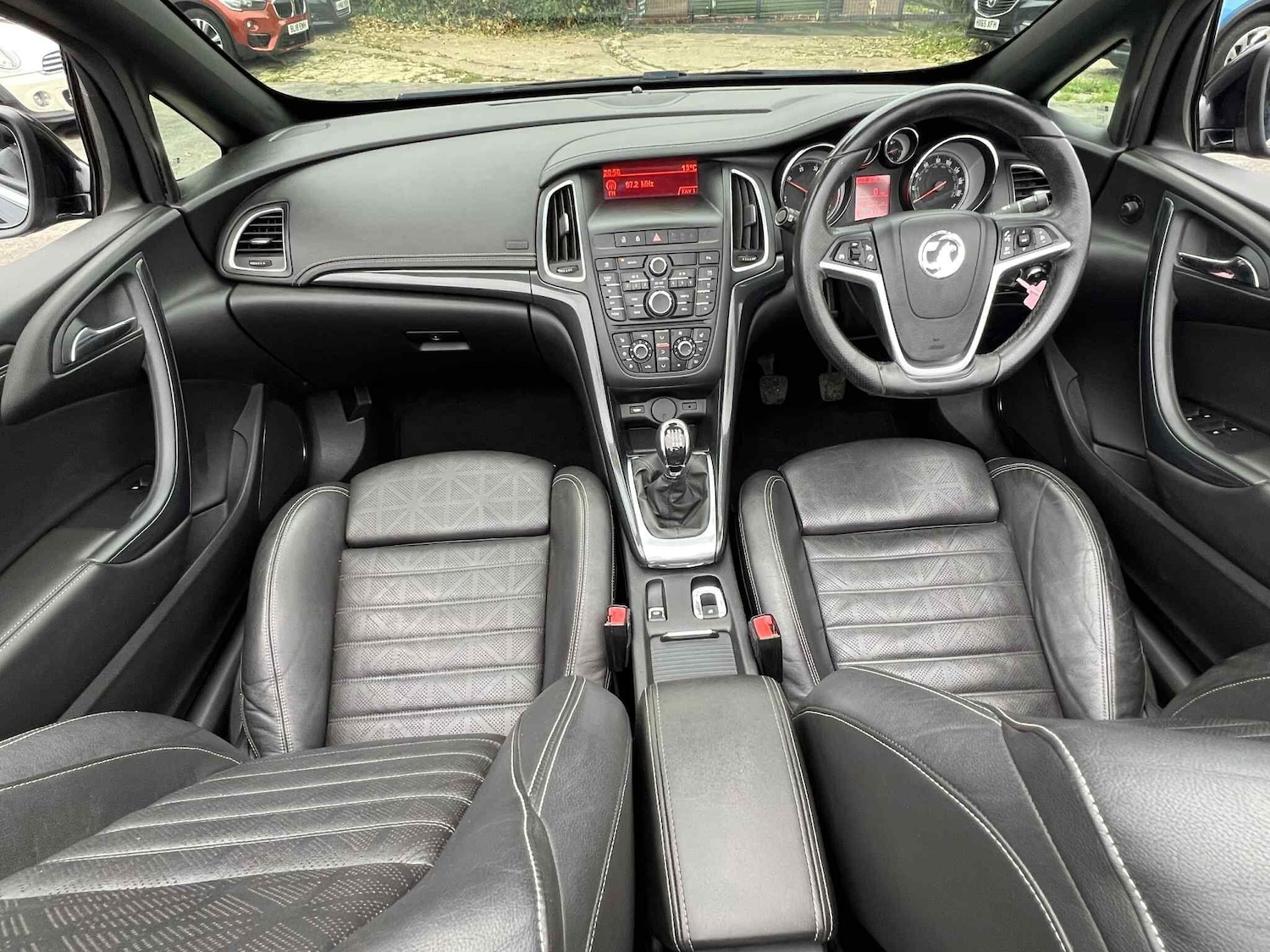 Used Vauxhall Cascada 2013 for sale - 76527683: Photo 26