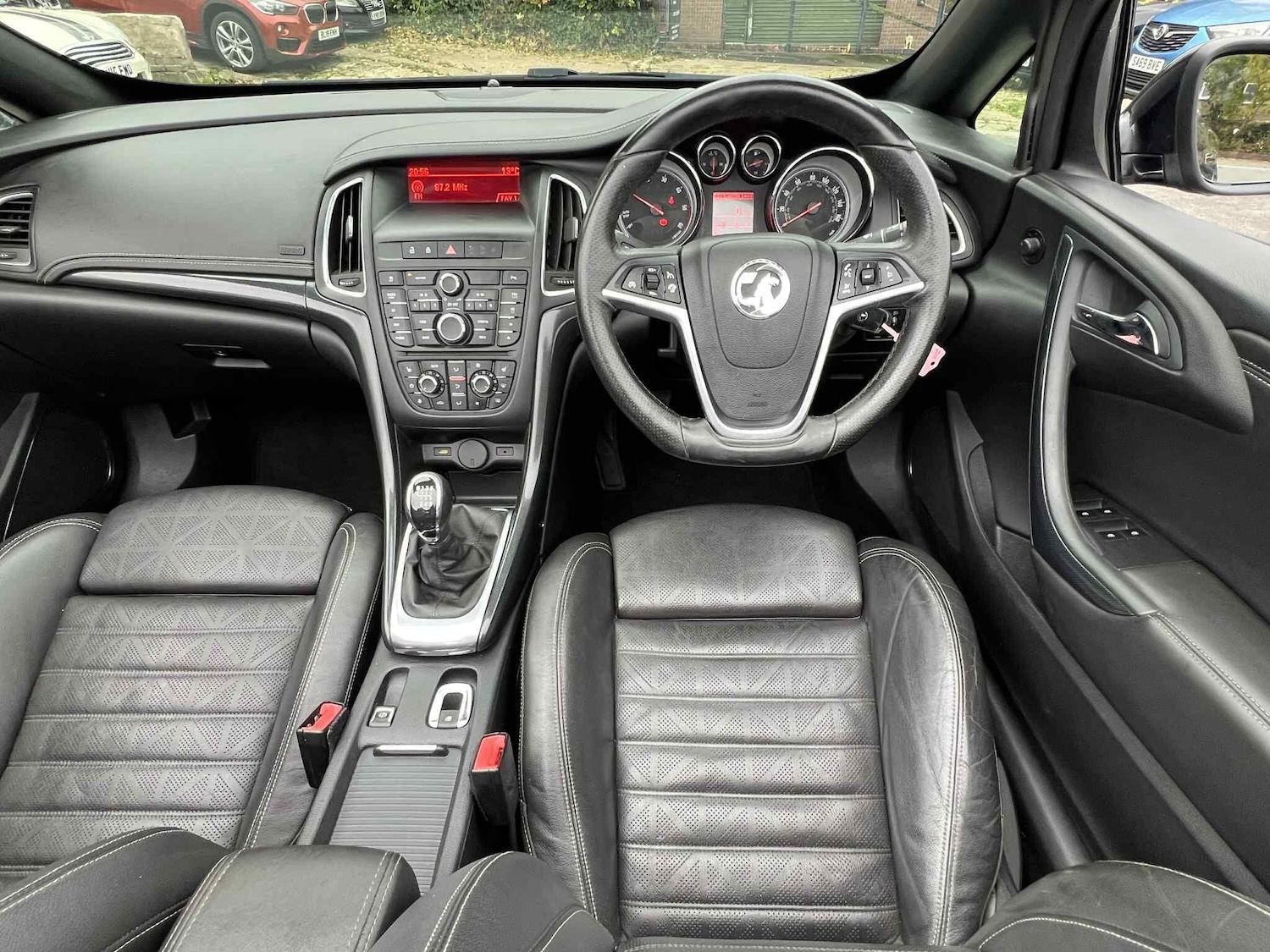 Used Vauxhall Cascada 2013 for sale - 76527683: Photo 28