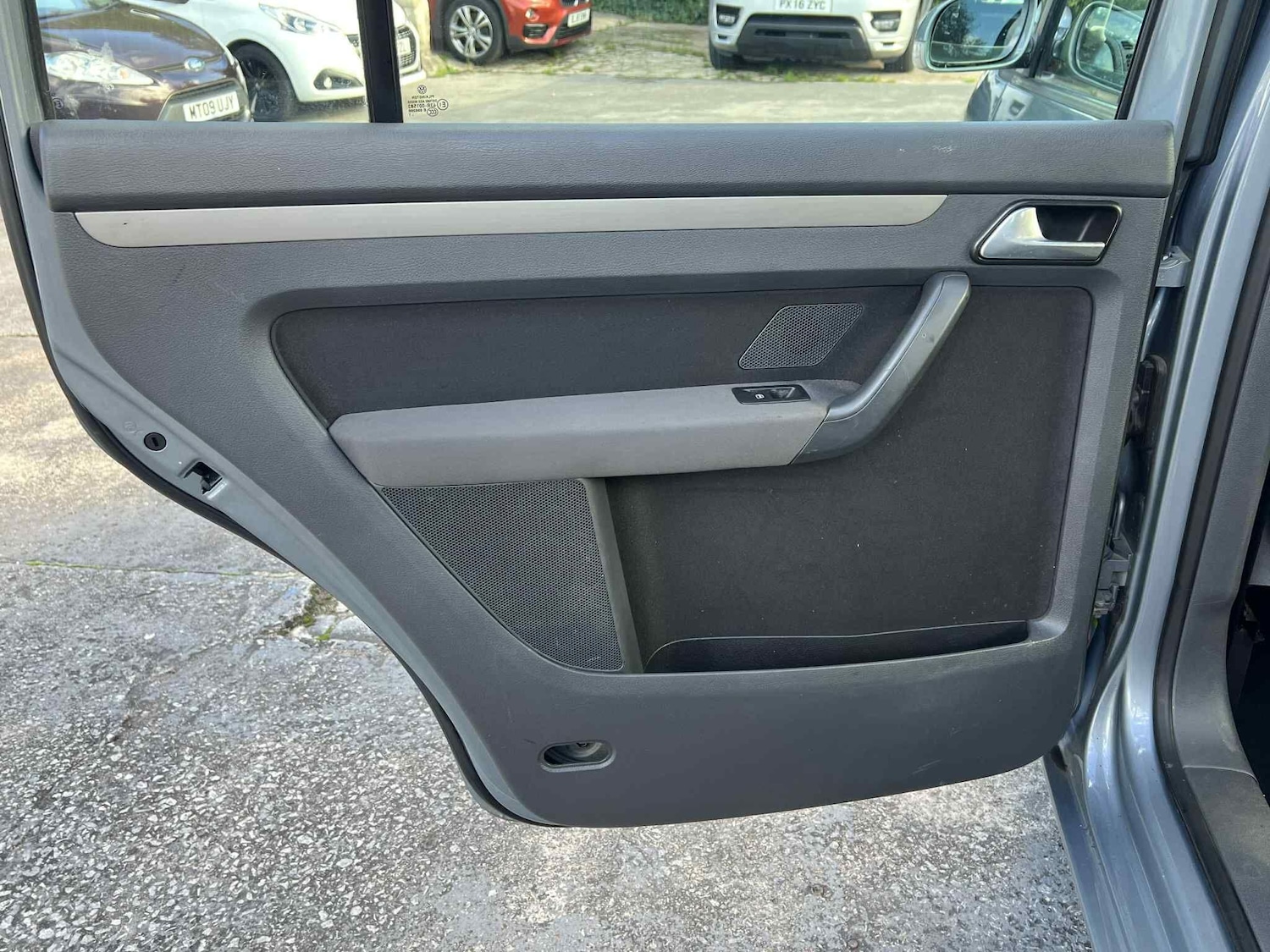 Used Volkswagen Touran 2007 for sale - 76995528: Photo 26