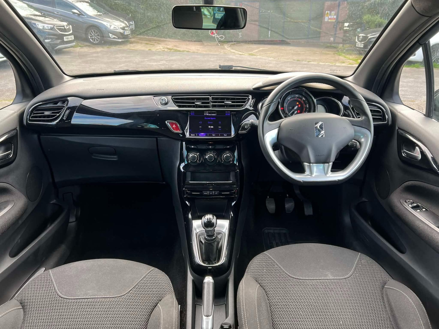 Used DS Automobiles DS 3 2015 for sale - 78147999: Photo 33