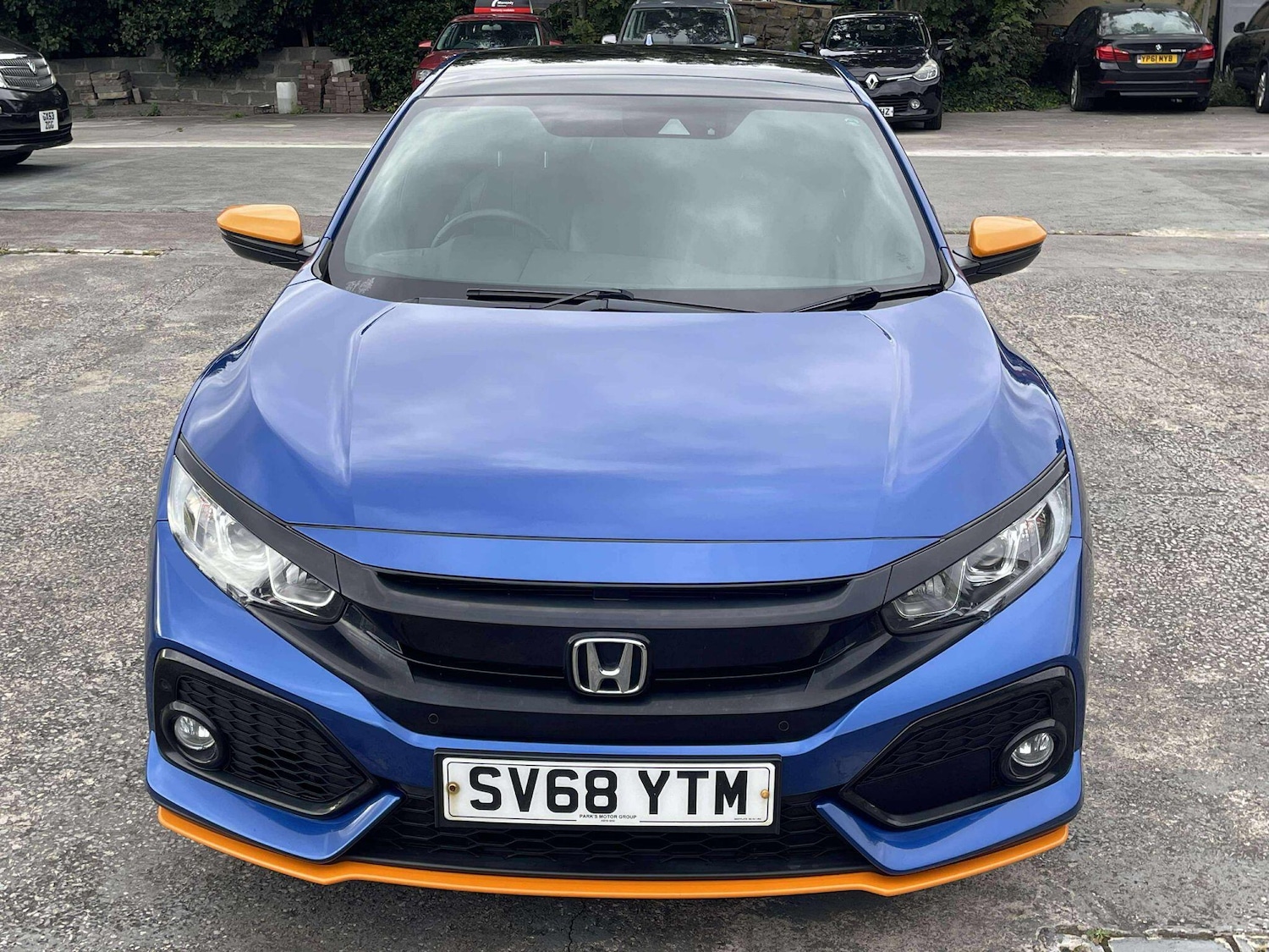 Used Honda Civic 2018 for sale - 76060670: Photo 2
