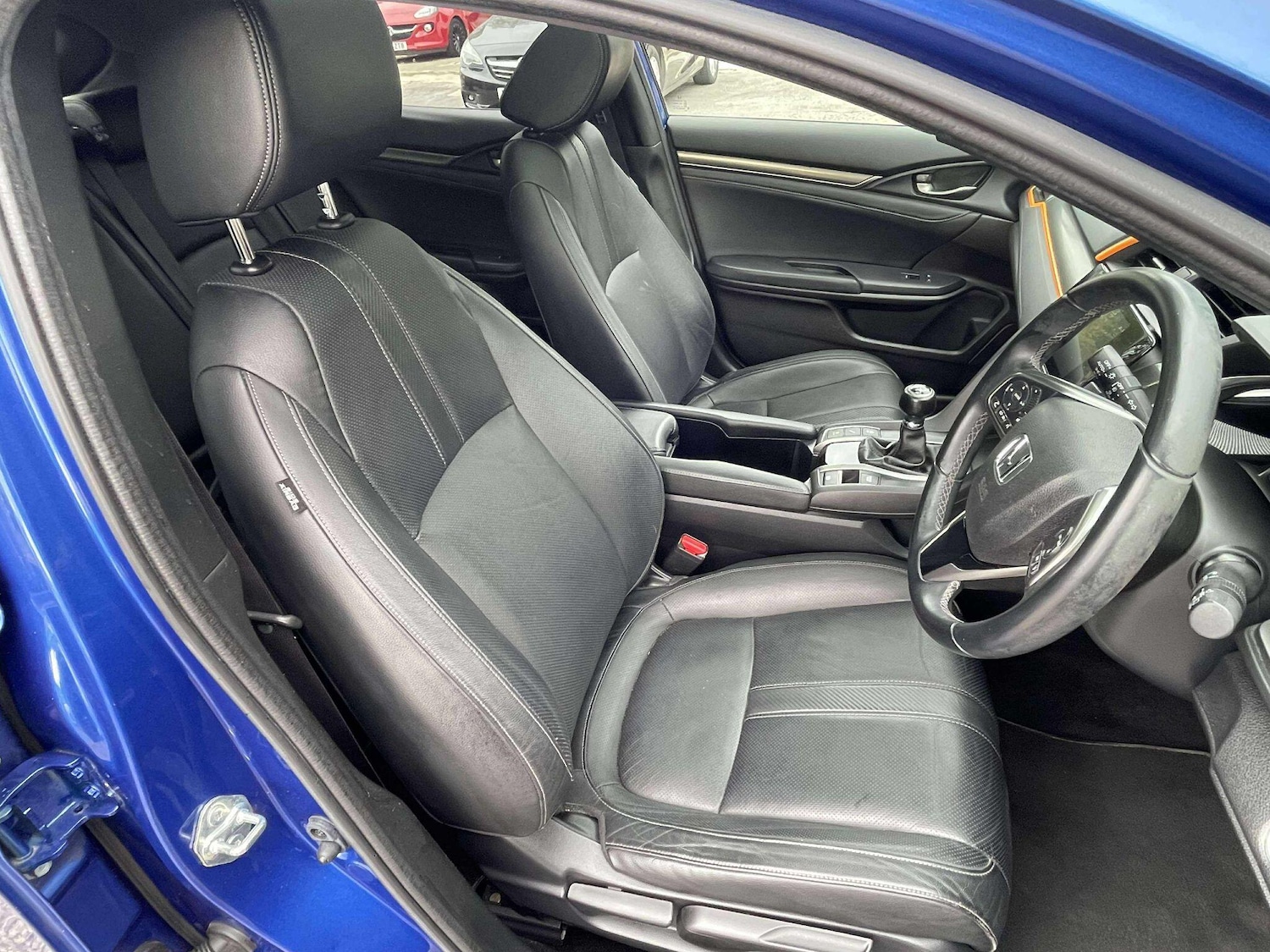 Used Honda Civic 2018 for sale - 76060670: Photo 32