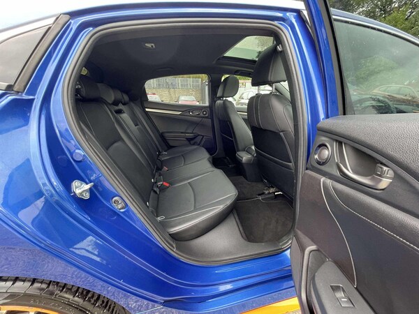 Used Honda Civic 2018 for sale - 76060670: Photo 37