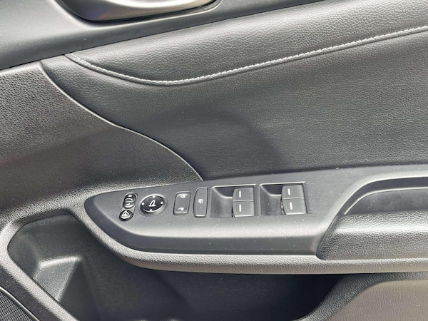 Used Honda Civic 2018 for sale - 76060670: Photo 57