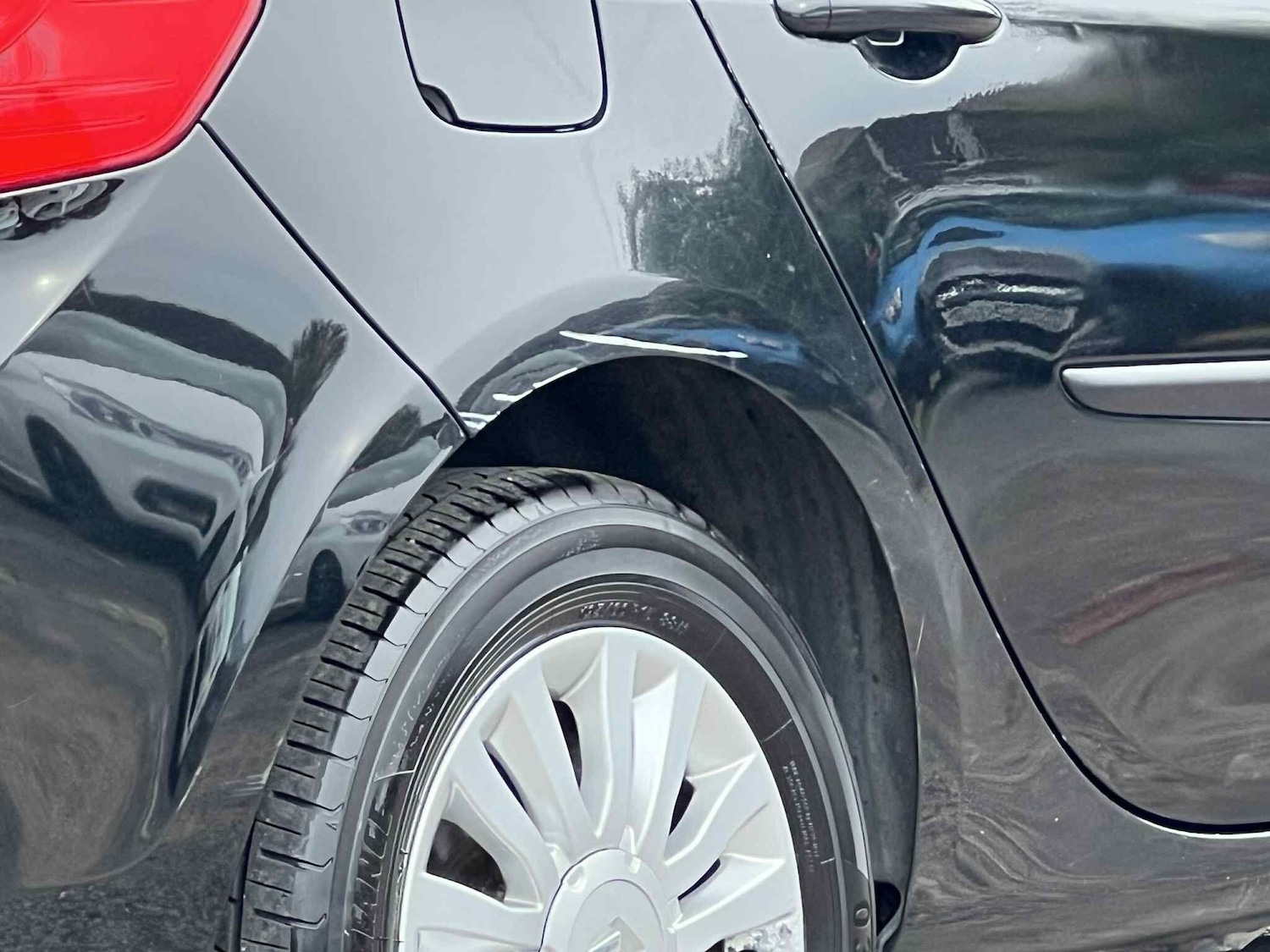 Used Renault Clio 2012 for sale - 76472551: Photo 29