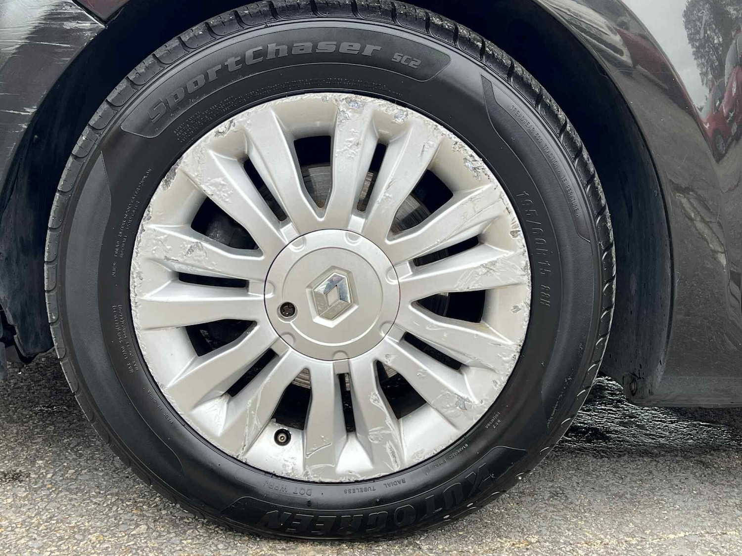 Used Renault Clio 2012 for sale - 76472551: Photo 31