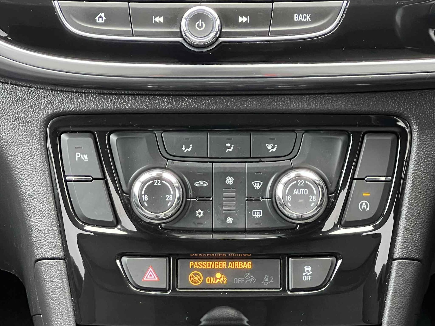 Used Vauxhall Mokka X 2018 for sale - 76992598: Photo 33