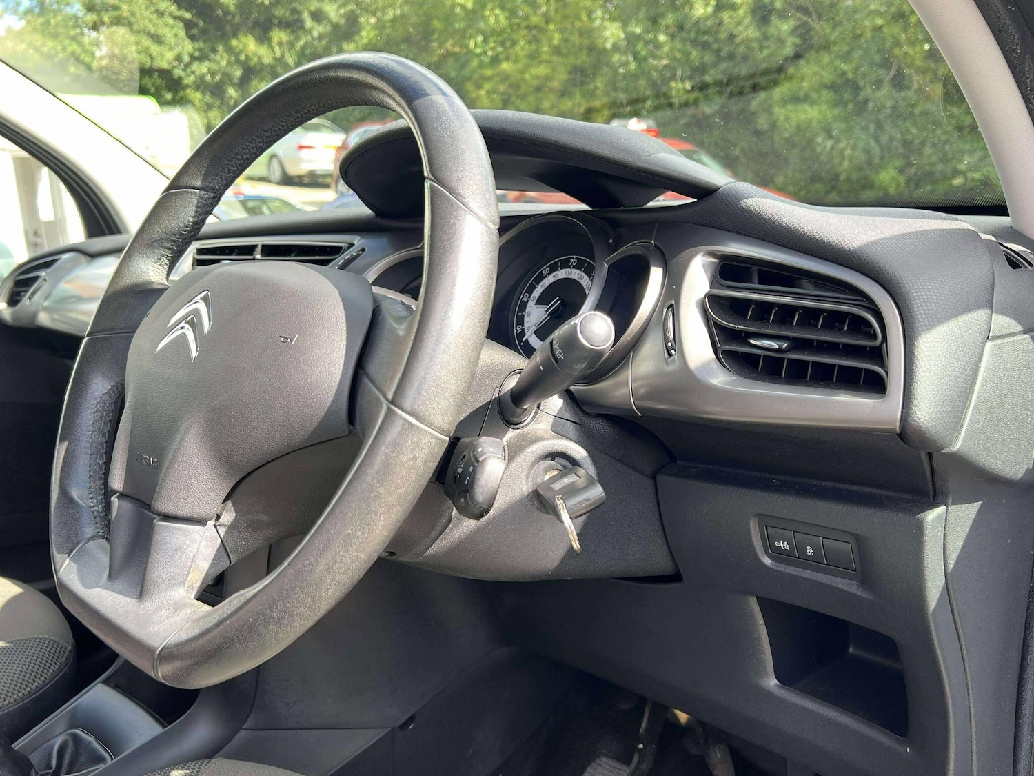 Used Citroen C3 2015 for sale - 76989382: Photo 21