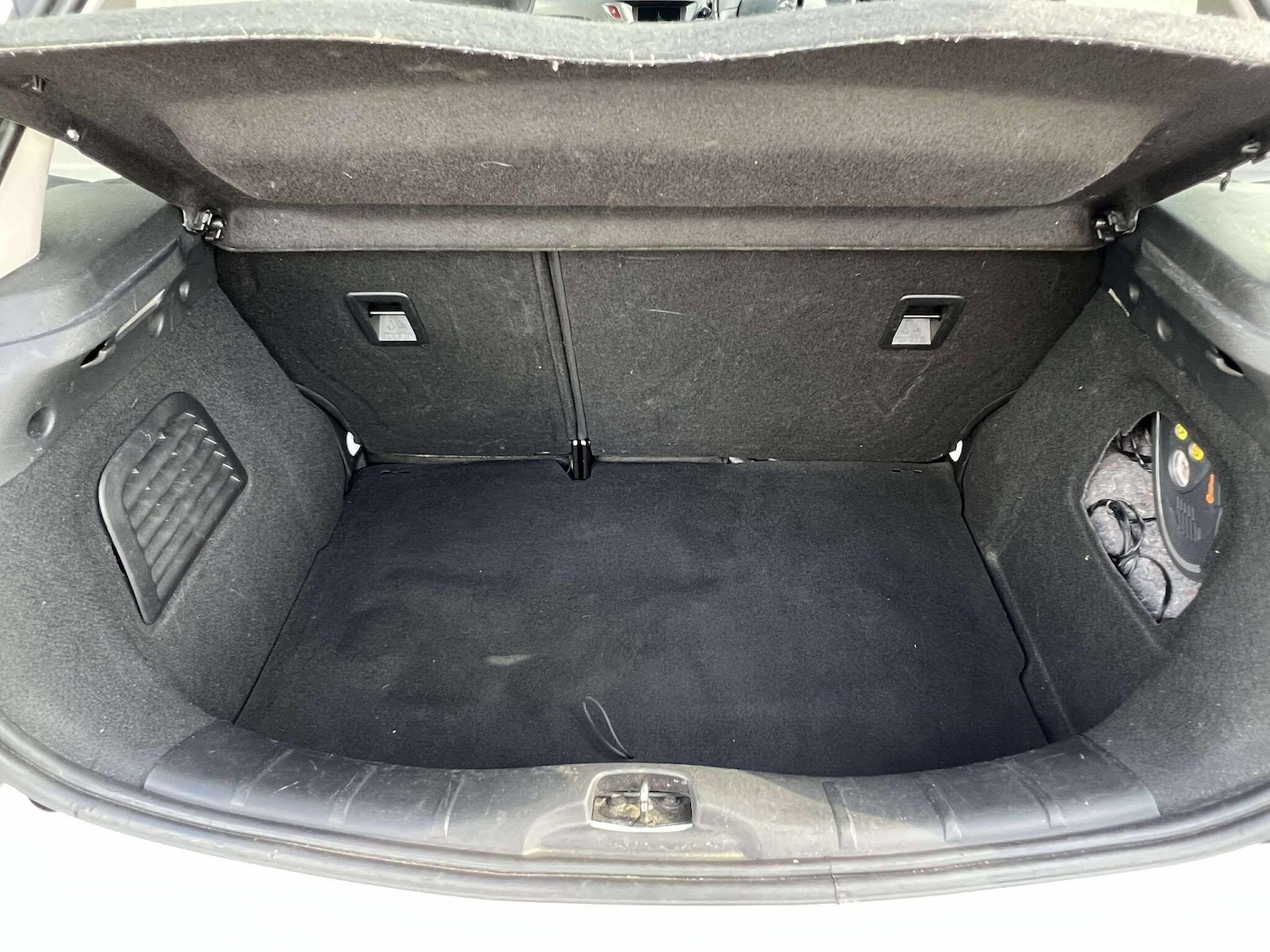 Used Citroen C3 2015 for sale - 76989382: Photo 42