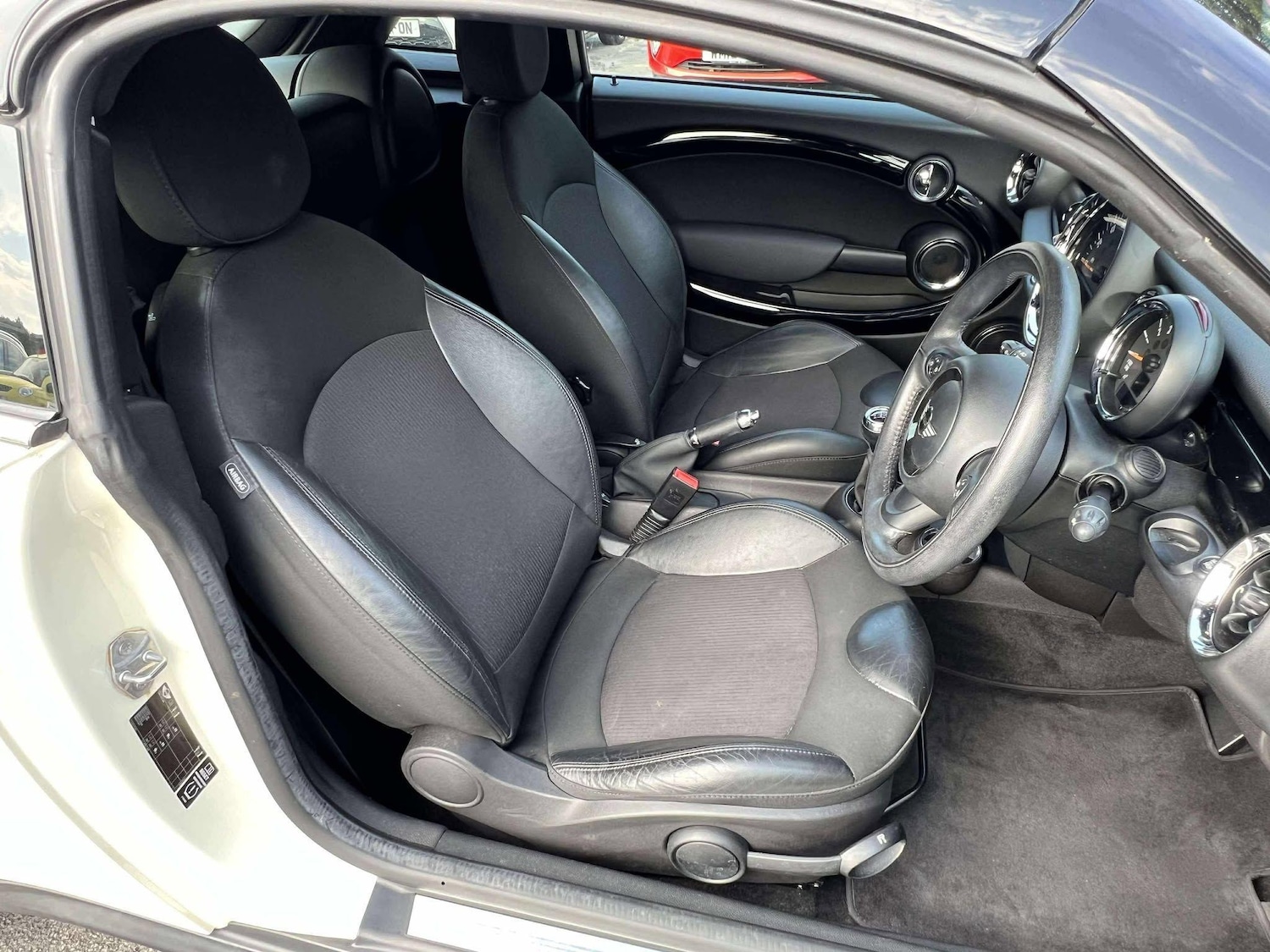 Used MINI Coupe 2015 for sale - 76994233: Photo 38