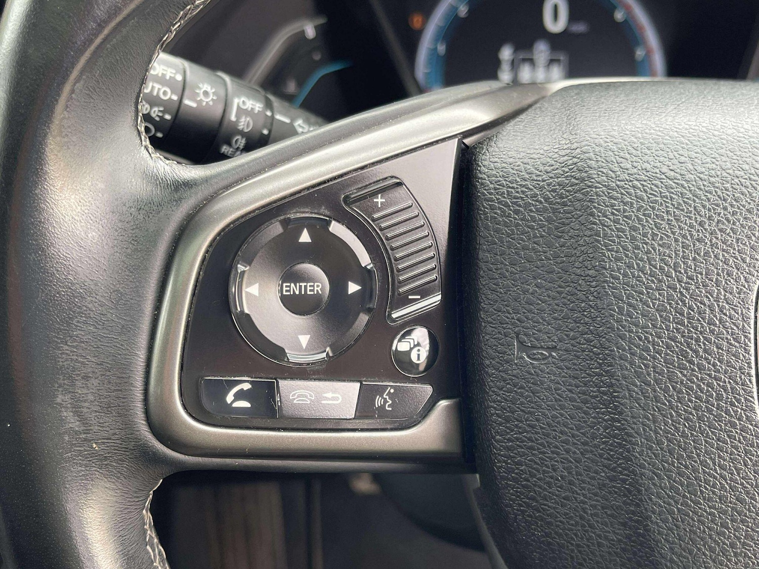 Used Honda Civic 2018 for sale - 76991062: Photo 53