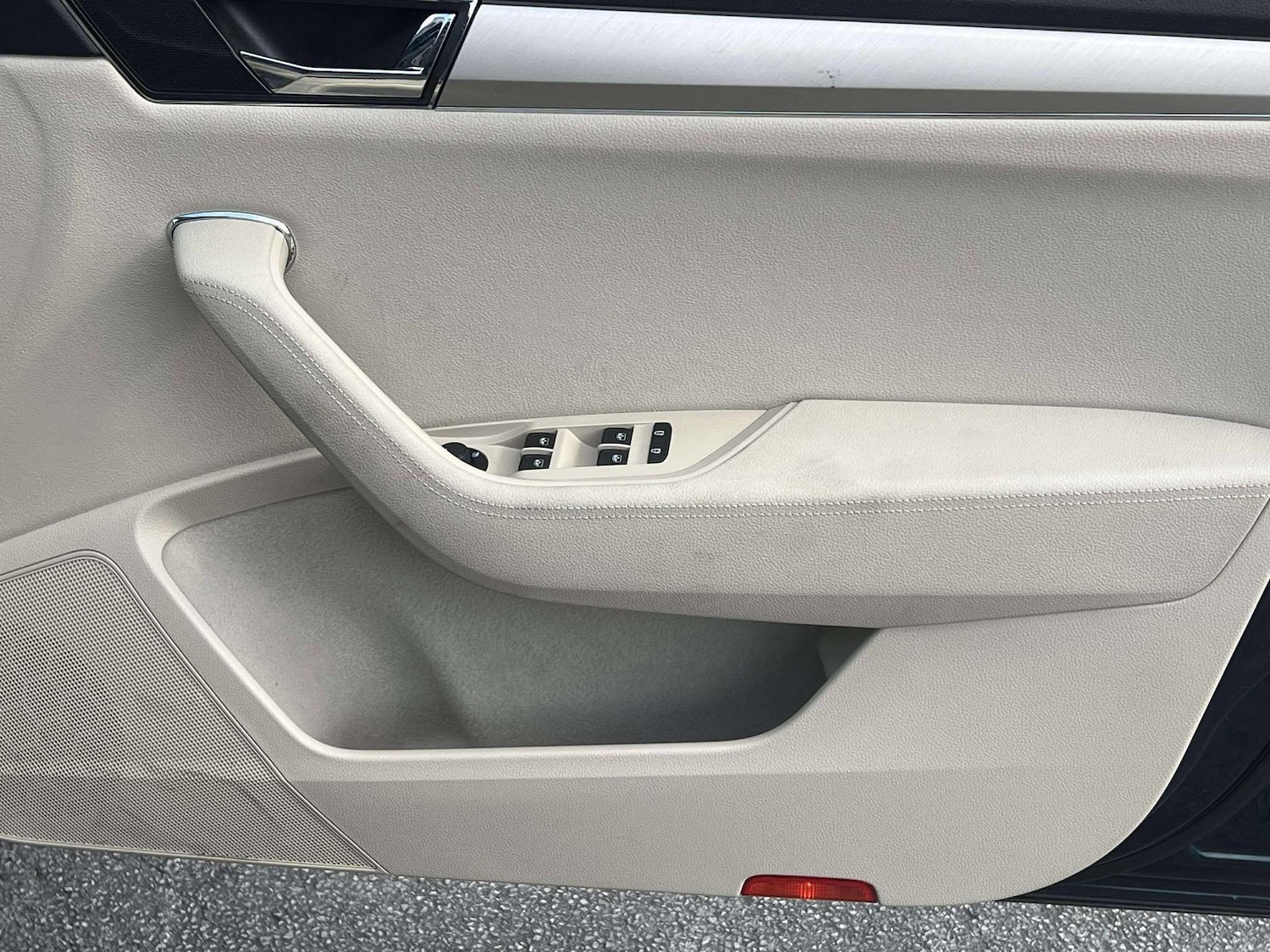 Vehicle 33