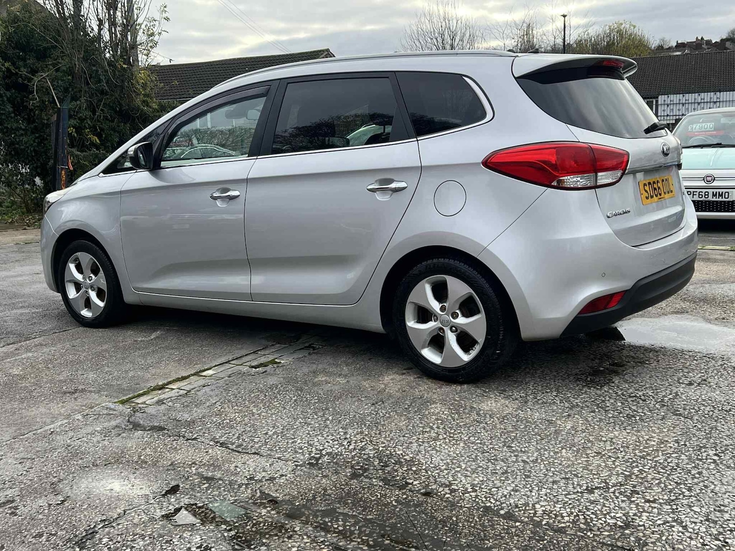 Used Kia Carens 2016 for sale - 76658611: Photo 11