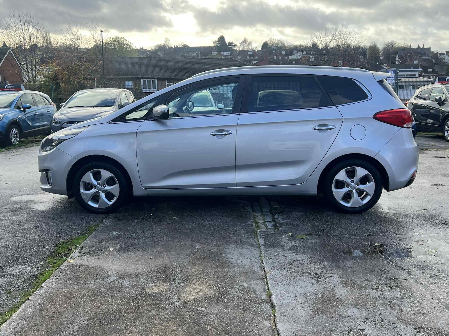 Used Kia Carens 2016 for sale - 76658611: Photo 13