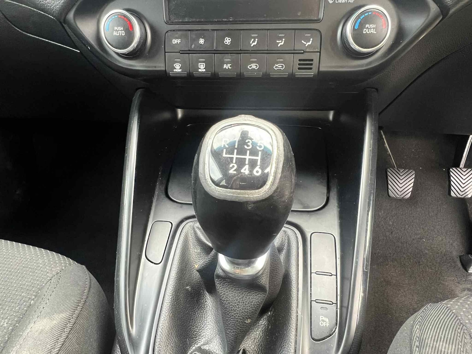 Used Kia Carens 2016 for sale - 76658611: Photo 21