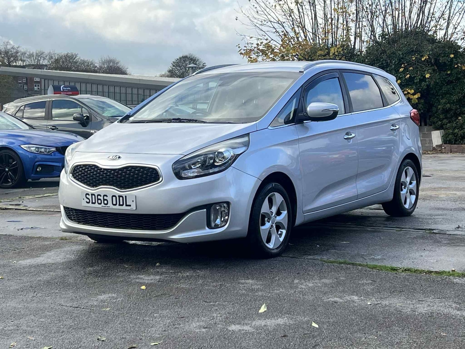 Used Kia Carens 2016 for sale - 76658611: Photo 3