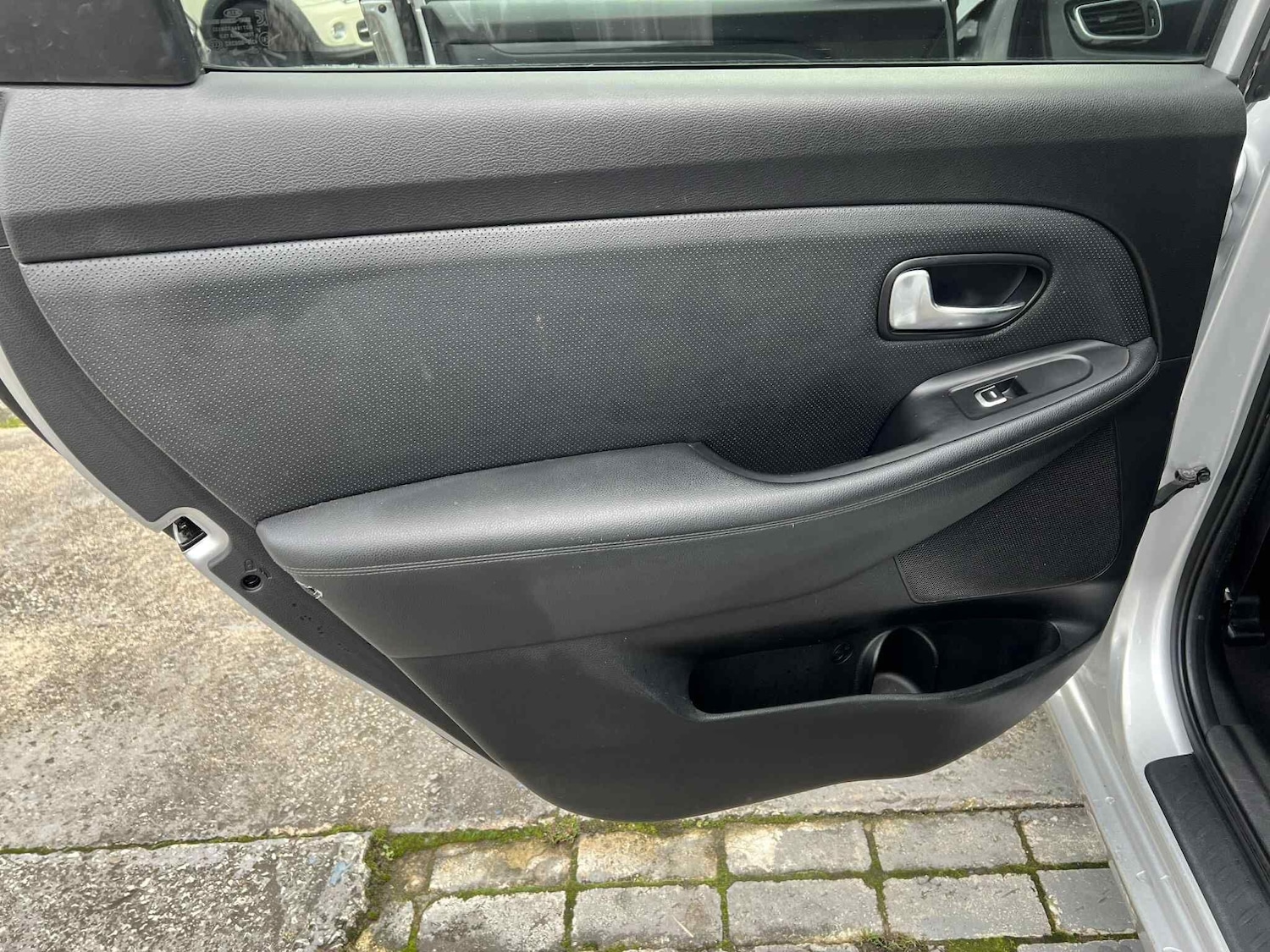 Used Kia Carens 2016 for sale - 76658611: Photo 38