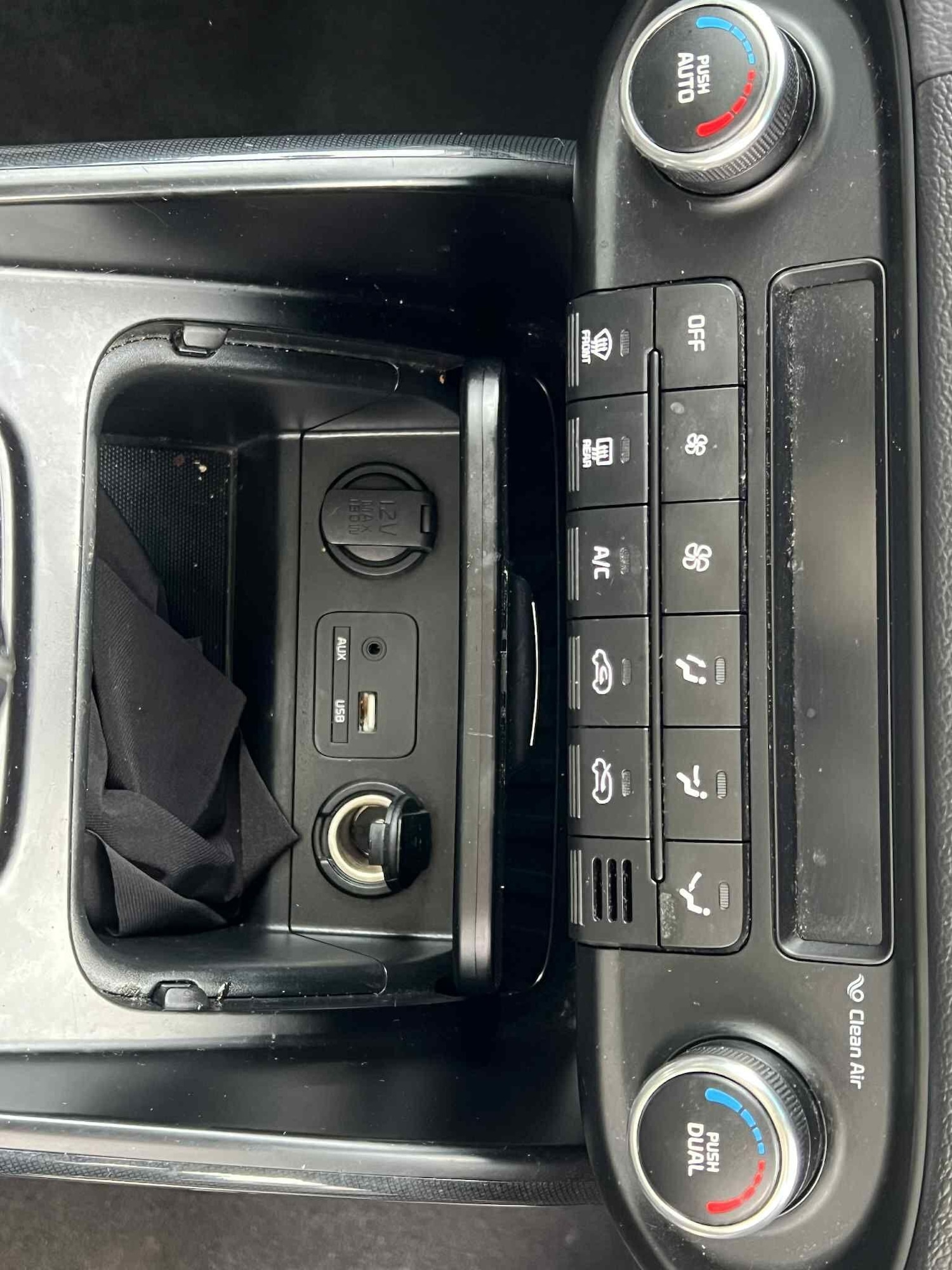 Used Kia Carens 2016 for sale - 76658611: Photo 50