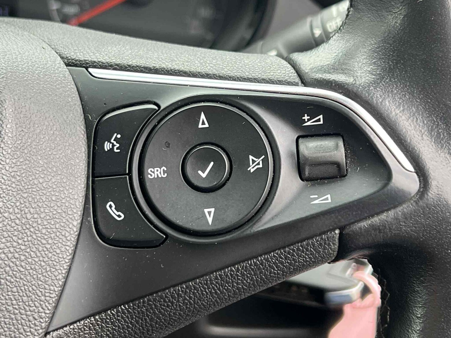 Used Vauxhall Crossland X 2019 for sale - 76306902: Photo 38