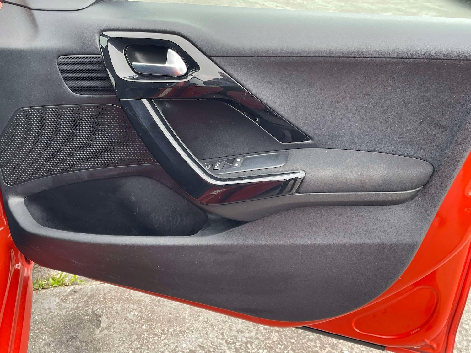 Used Peugeot 208 2017 for sale - 77994297: Photo 35