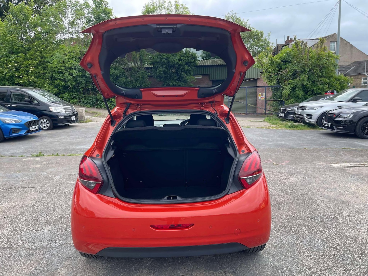 Used Peugeot 208 2017 for sale - 77994297: Photo 45