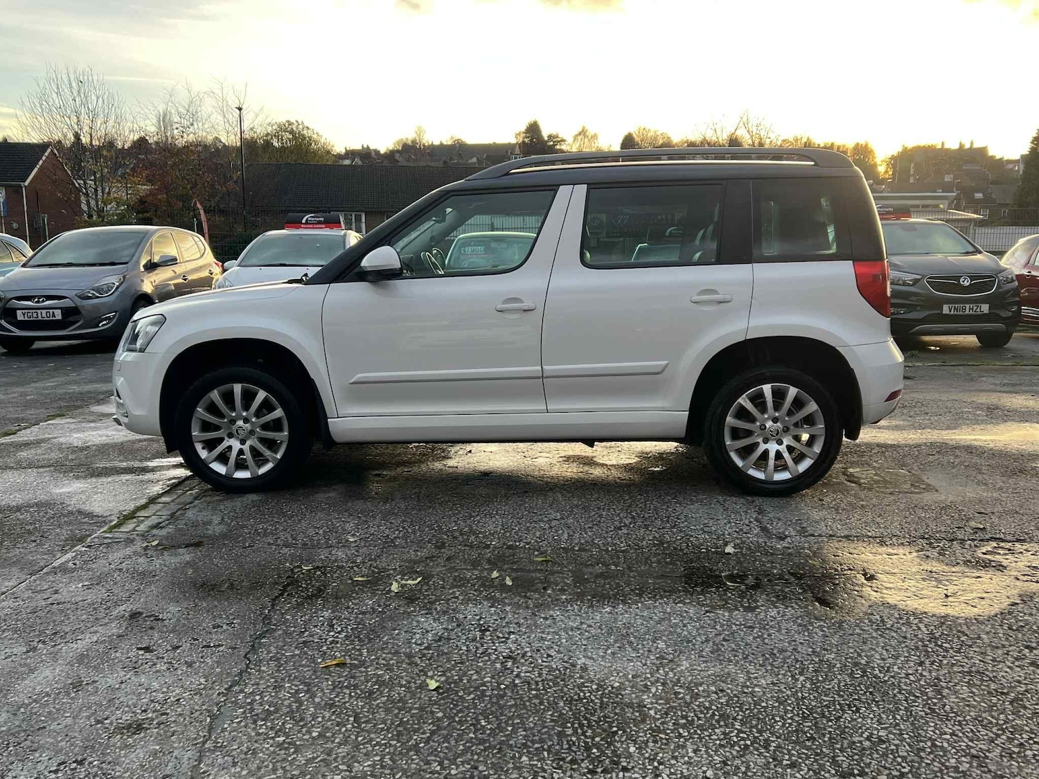 Used Skoda Yeti 2014 for sale - 77345636: Photo 9