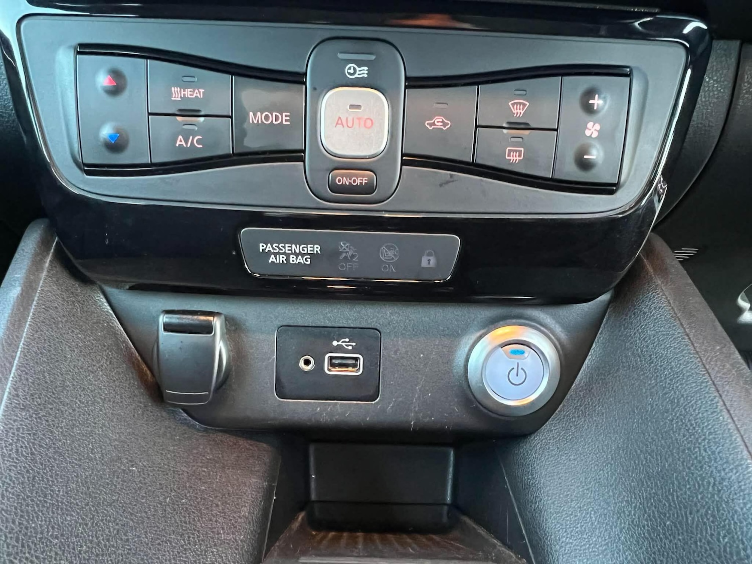 Used Nissan Leaf for sale - 77977678: Photo 17