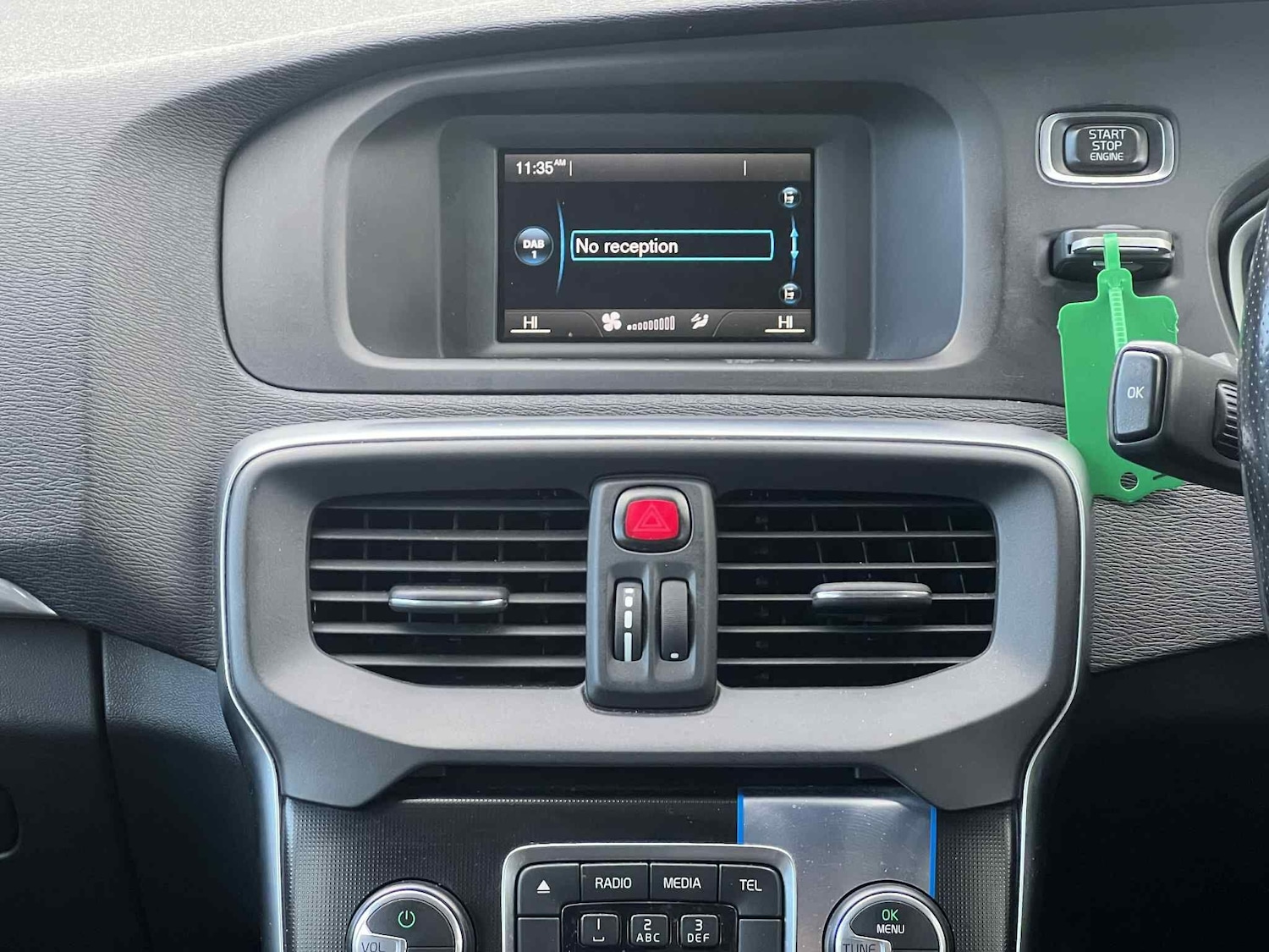 Used Volvo V40 for sale - 77824106: Photo 40