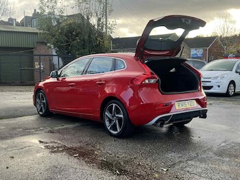 Used Volvo V40 2015 for sale - 77824106: Photo