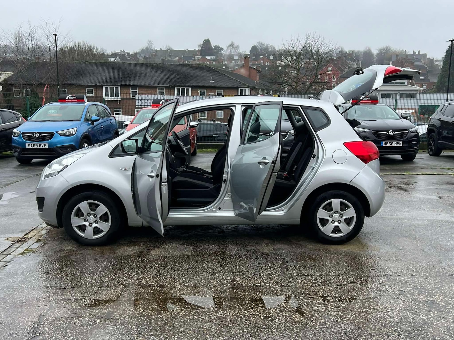 Used Kia Venga 2013 for sale - 77597652: Photo 11