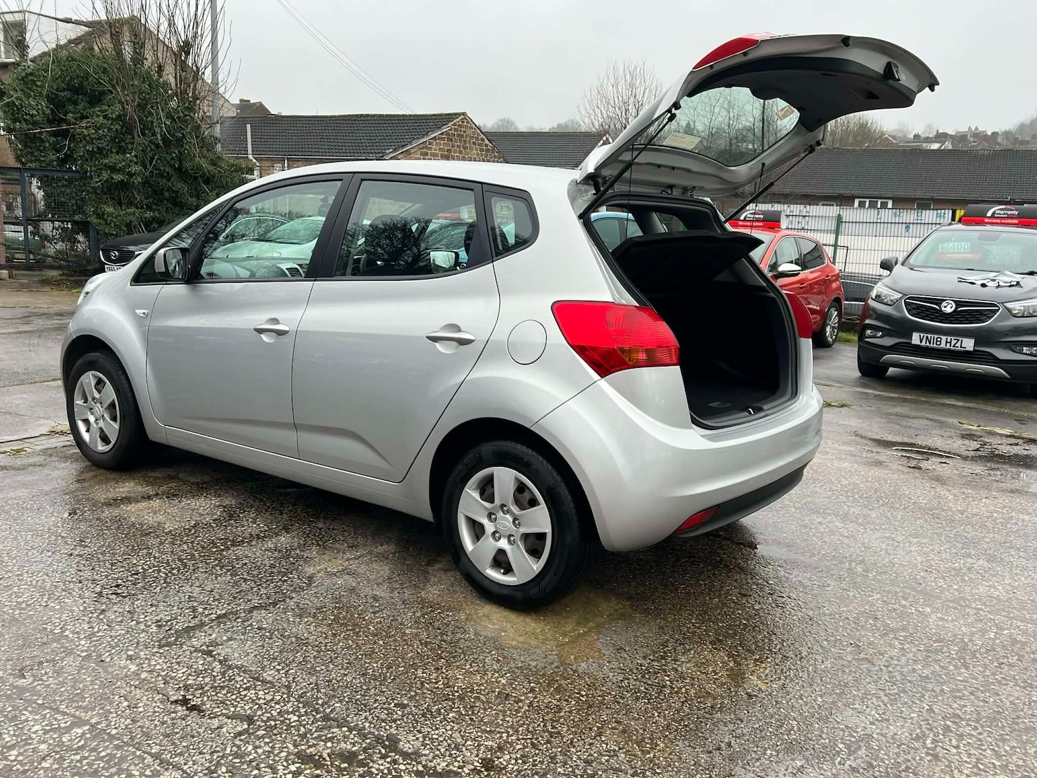 Used Kia Venga 2013 for sale - 77597652: Photo 8