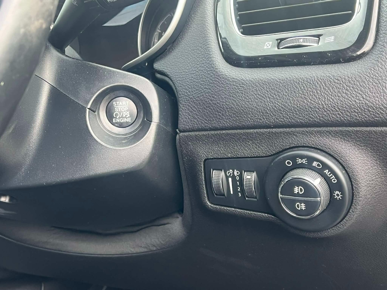 Used Jeep Compass 2018 for sale - 77230079: Photo 35