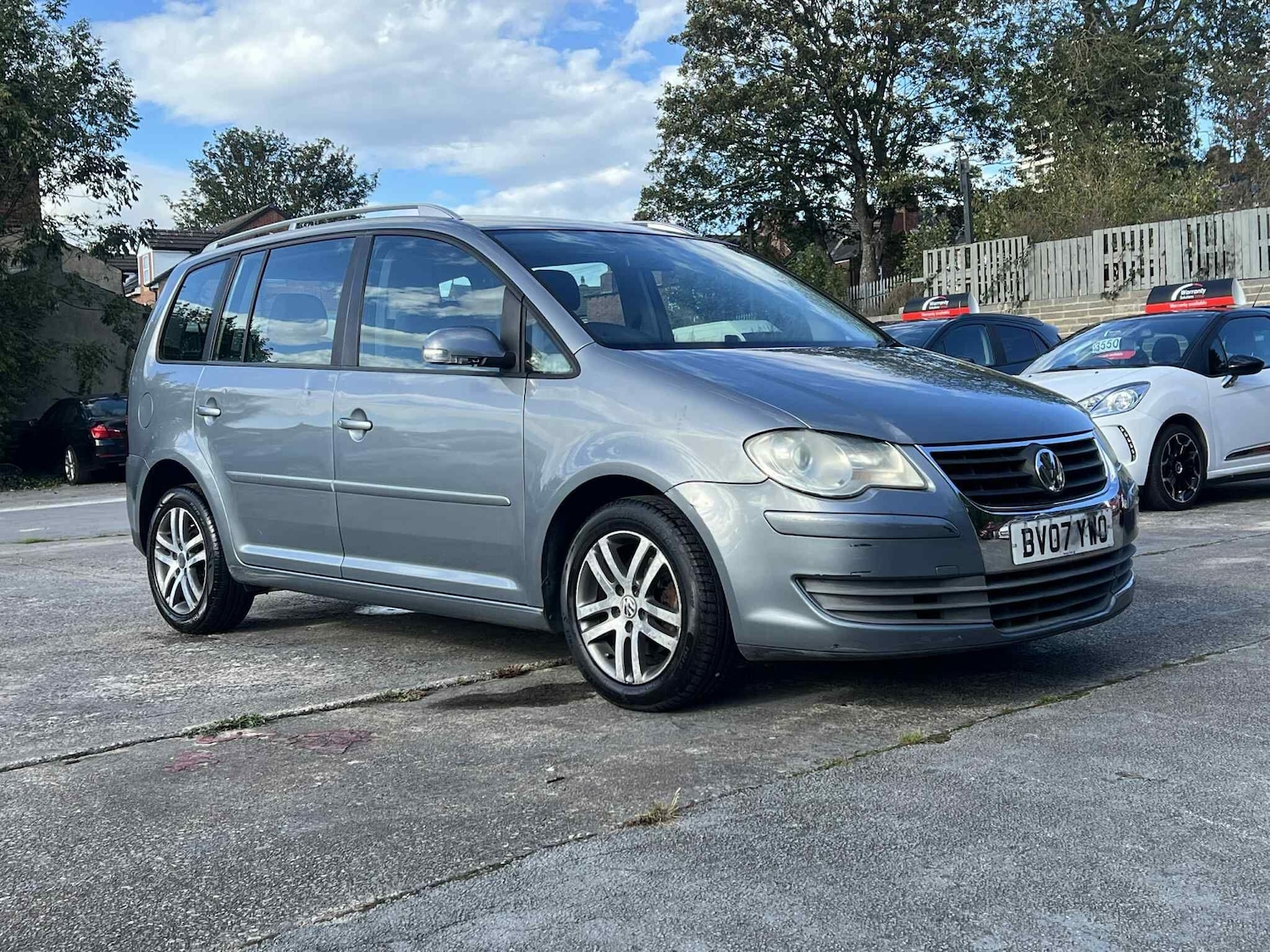 Used Volkswagen Touran 2007 for sale - 76306378: Photo 1