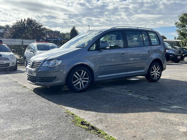 Used Volkswagen Touran 2007 for sale - 76306378: Photo 3