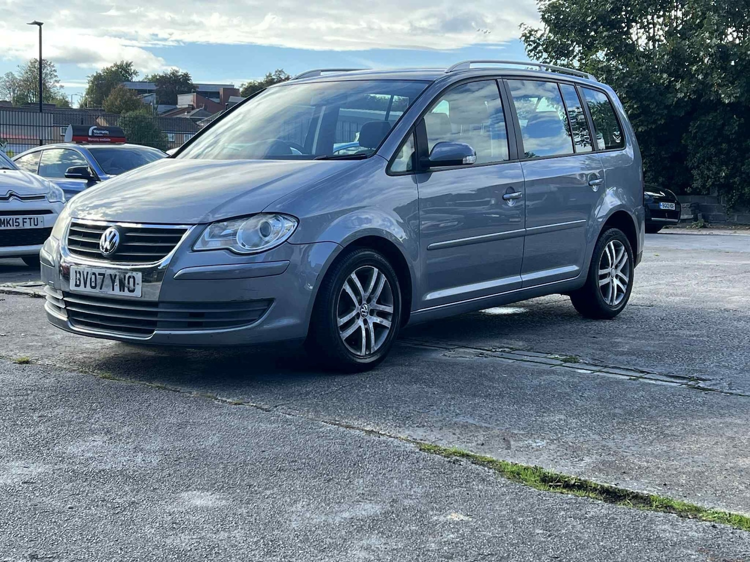 Used Volkswagen Touran 2007 for sale - 76306378: Photo 7